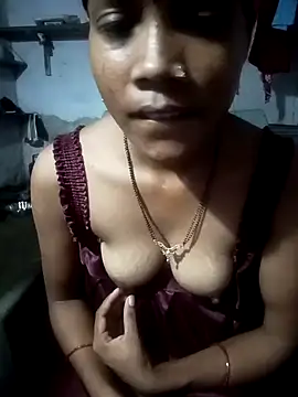 Snapshot of SEXY-MAHI4 chatting on 09-25-25, 12:20 SEXY-MAHI4 online show from 09-25-25, 12:20