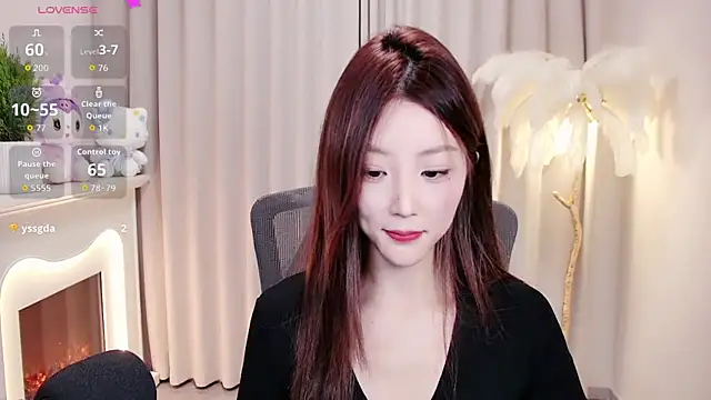 Snapshot of cygj7 chatting on 10-24-25, 10:33 cygj7 online show from 10-24-25, 10:33