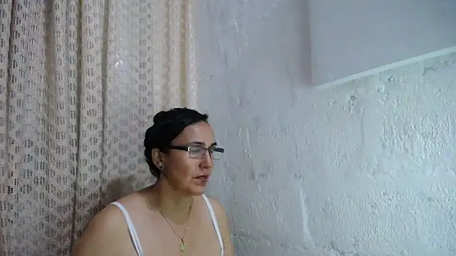 gabbyparker  online show from 10-17-25, 09:50