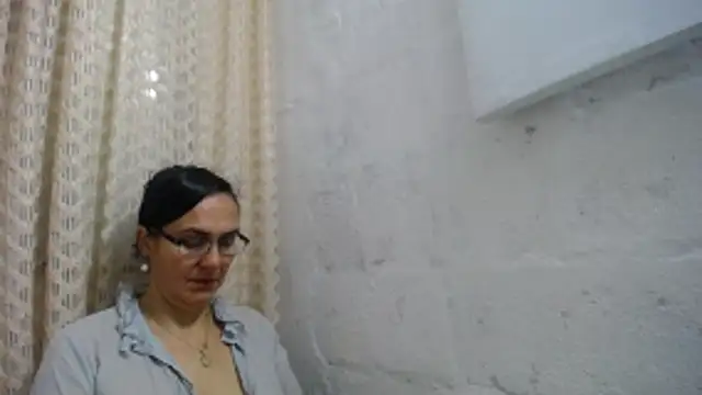 gabbyparker  online show from 12-18-25, 09:59