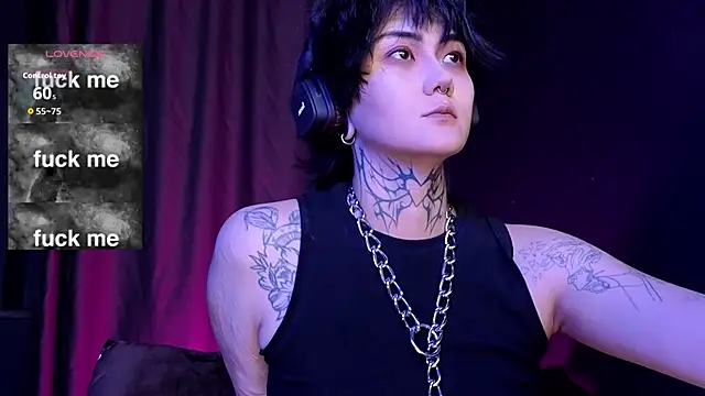 GothXRaven online show from 10-20-25, 03:45