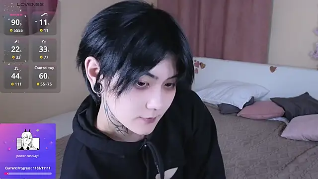 Snapshot of GothXRaven chatting on 02-19-26, 04:36 GothXRaven online show from 02-19-26, 04:36