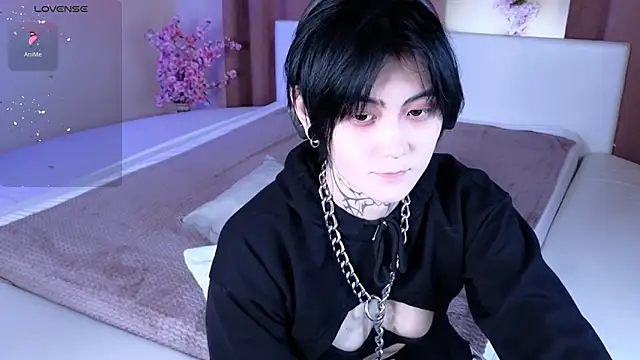 Snapshot of GothXRaven chatting on 02-25-26, 04:16 GothXRaven online show from 02-25-26, 04:16