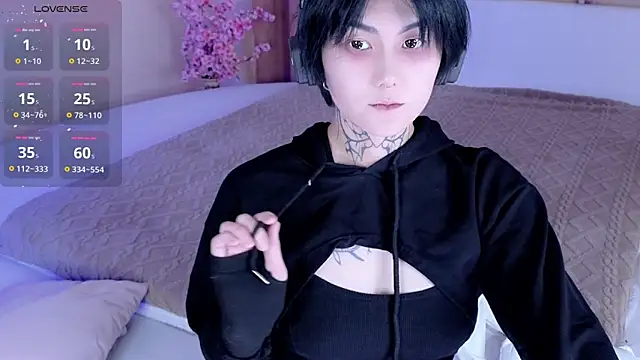 Snapshot of GothXRaven chatting on 03-03-26, 04:13 GothXRaven online show from 03-03-26, 04:13