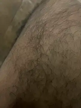 Snapshot of Binuthomas chatting on 10-27-25, 10:25 Binuthomas online show from 10-27-25, 10:25