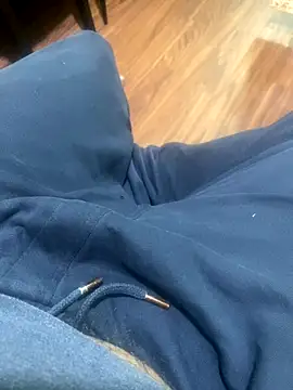 Snapshot of Binuthomas chatting on 11-20-25, 09:25 Binuthomas online show from 11-20-25, 09:25