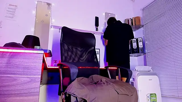 dex 55 online show from 11-20-25, 12:44