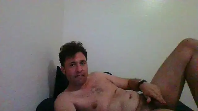 Snapshot of micgolf2025 chatting on 10-28-25, 07:56 micgolf2025 online show from 10-28-25, 07:56