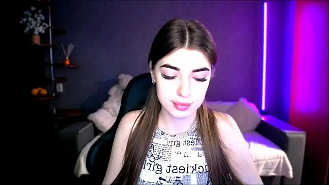 Snapshot of Dianaa_Lee0 chatting on 09-10-25, 07:25 Dianaa Lee0 online show from 09-10-25, 07:25