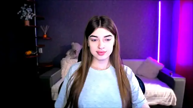 Snapshot of Dianaa_Lee0 chatting on 09-24-25, 05:05 Dianaa Lee0 online show from 09-24-25, 05:05