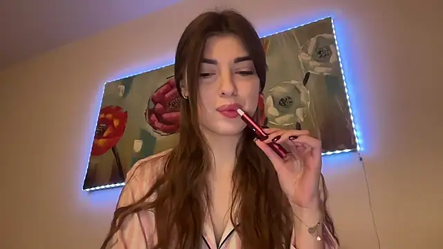 Snapshot of Dianaa_Lee0 chatting on 10-23-25, 10:19 Dianaa Lee0 online show from 10-23-25, 10:19