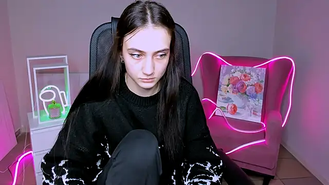 olivianorton online show from 11-16-25, 05:51