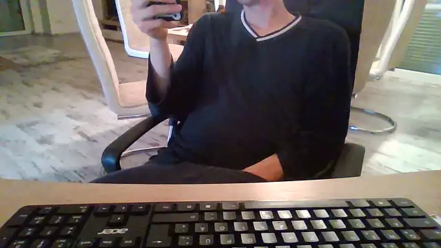 Snapshot of Trockenbau chatting on 12-05-25, 11:08 Trockenbau online show from 12-05-25, 11:08