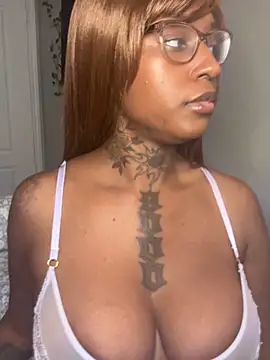 Snapshot of MistiSavannah chatting on 11-05-25, 04:29 MistiSavannah online show from 11-05-25, 04:29