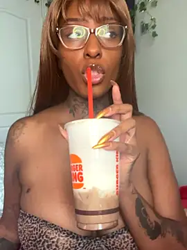 Snapshot of MistiSavannah chatting on 11-06-25, 02:40 MistiSavannah online show from 11-06-25, 02:40