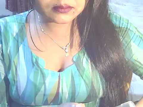 Nusrat Faria07 online show from 12-17-25, 08:04