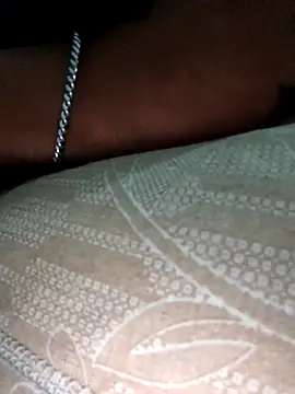 Snapshot of Komal-stream chatting on 09-19-25, 10:54 Komal-stream online show from 09-19-25, 10:54