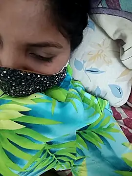 Snapshot of Komal-stream chatting on 09-27-25, 06:57 Komal-stream online show from 09-27-25, 06:57