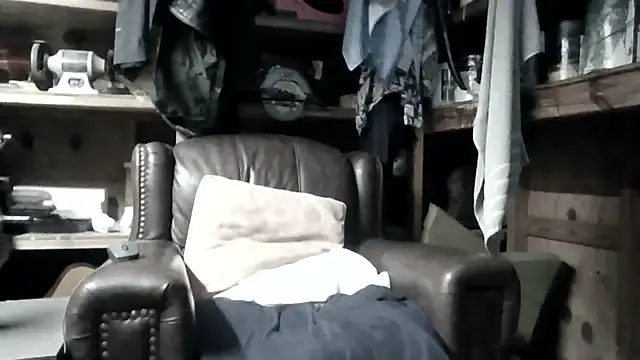 bmnn2244 online show from 10-21-25, 04:46