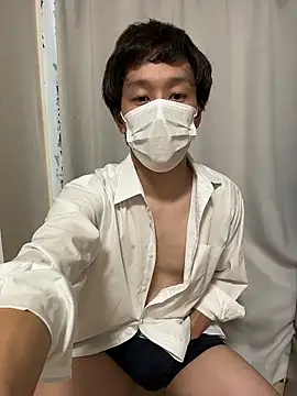 Snapshot of gHayato chatting on 10-28-25, 07:12 gHayato online show from 10-28-25, 07:12