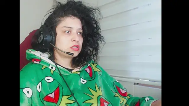 miss carmila1 online show from 09-24-25, 10:46