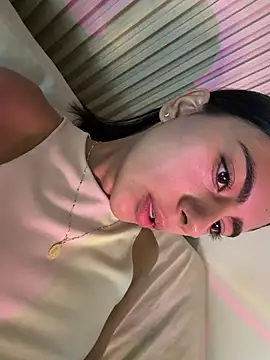 LilybethGray online show from 04-11-26, 10:58