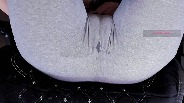 Snapshot of Cameltoe_squirt_inPants chatting on 09-09-25, 03:44 Cameltoe squirt inPants online show from 09-09-25, 03:44