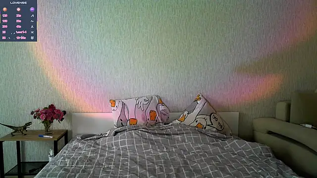 Snapshot of eskatmi chatting on 09-12-25, 11:54 eskatmi online show from 09-12-25, 11:54