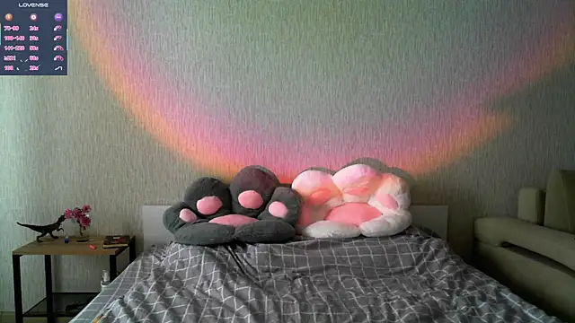 Snapshot of eskatmi chatting on 09-21-25, 12:56 eskatmi online show from 09-21-25, 12:56