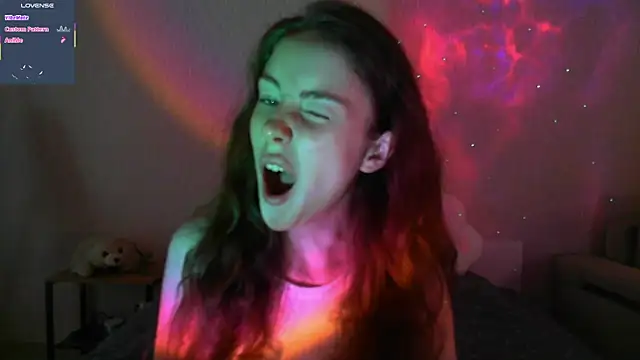 Snapshot of eskatmi chatting on 09-25-25, 01:20 eskatmi online show from 09-25-25, 01:20