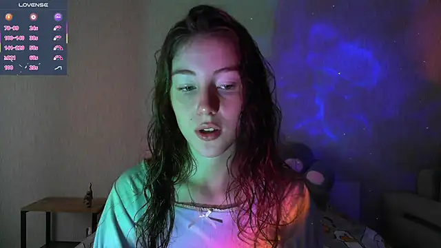 Snapshot of eskatmi chatting on 10-08-25, 12:41 eskatmi online show from 10-08-25, 12:41