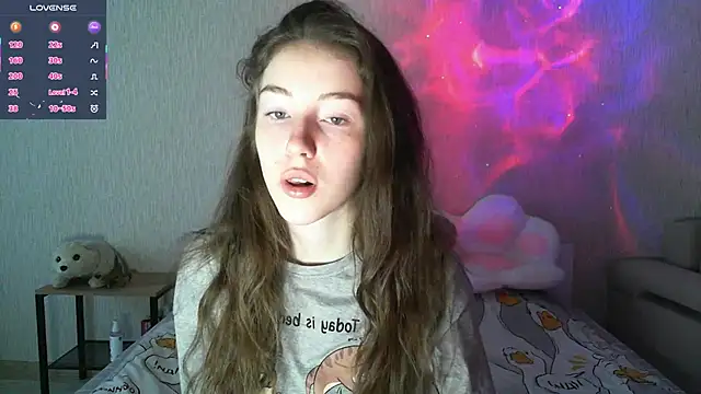 Snapshot of eskatmi chatting on 10-10-25, 12:31 eskatmi online show from 10-10-25, 12:31