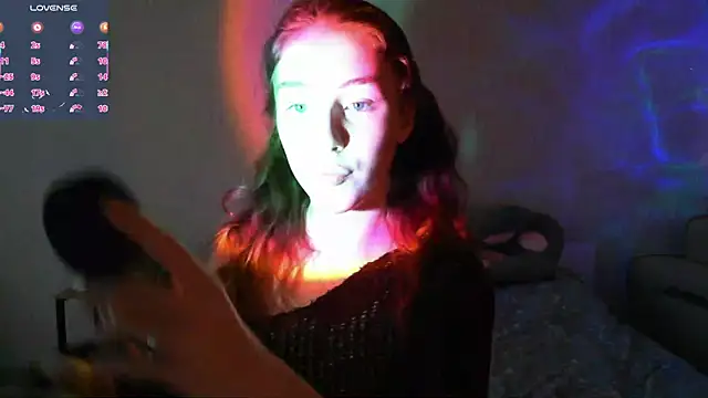 Snapshot of eskatmi chatting on 10-16-25, 01:17 eskatmi online show from 10-16-25, 01:17