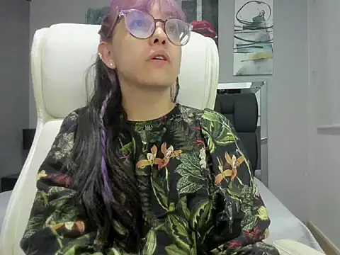 Snapshot of dalila_macherano1 chatting on 09-09-25, 11:43 dalila macherano1 online show from 09-09-25, 11:43