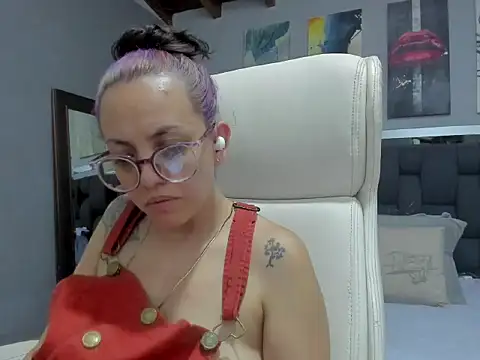 Snapshot of dalila_macherano1 chatting on 09-14-25, 05:28 dalila macherano1 online show from 09-14-25, 05:28