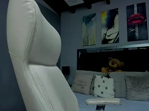 Snapshot of dalila_macherano1 chatting on 09-19-25, 10:32 dalila macherano1 online show from 09-19-25, 10:32