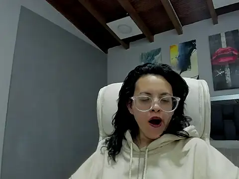 Snapshot of dalila_macherano1 chatting on 09-21-25, 04:03 dalila macherano1 online show from 09-21-25, 04:03