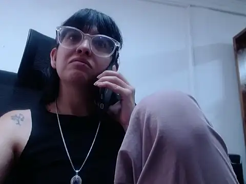 Snapshot of dalila_macherano1 chatting on 09-27-25, 05:18 dalila macherano1 online show from 09-27-25, 05:18