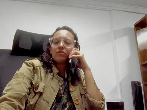 Snapshot of dalila_macherano1 chatting on 12-02-25, 10:05 dalila macherano1 online show from 12-02-25, 10:05