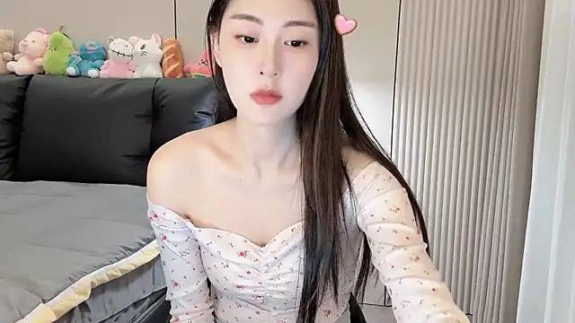 Aquarius-002 online show from 09-19-25, 02:18