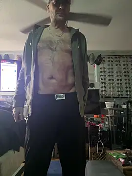 Snapshot of AidenMcKnight chatting on 01-12-26, 04:34 AidenMcKnight online show from 01-12-26, 04:34