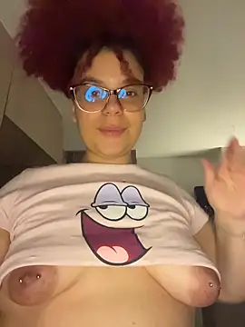 Snapshot of Enyagleam_ chatting on 01-09-26, 02:58 Enyagleam online show from 01-09-26, 02:58