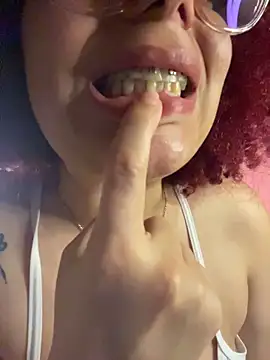 Snapshot of Enyagleam_ chatting on 02-05-26, 03:11 Enyagleam online show from 02-05-26, 03:11