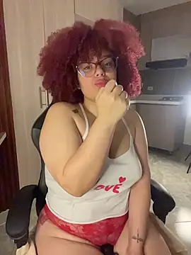 Snapshot of Enyagleam_ chatting on 02-15-26, 12:51 Enyagleam online show from 02-15-26, 12:51