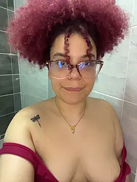 Snapshot of Enyagleam_ chatting on 02-17-26, 03:47 Enyagleam online show from 02-17-26, 03:47