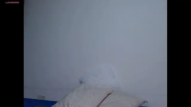 Gia Lee online show from 11-23-25, 04:34