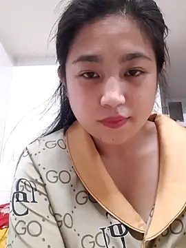 Snapshot of Minn-cute chatting on 10-05-25, 08:45 Minn-cute online show from 10-05-25, 08:45