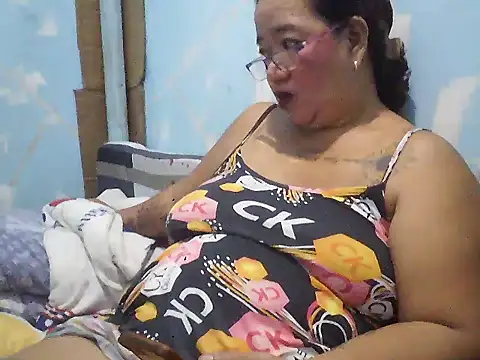 Snapshot of sweetsmile_naughty chatting on 11-05-25, 12:16 sweetsmile naughty online show from 11-05-25, 12:16