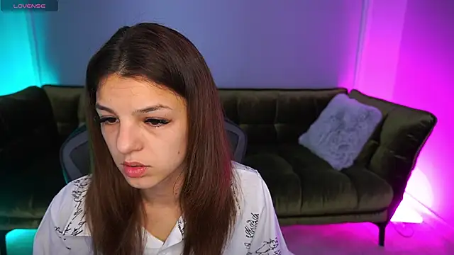 Snapshot of AnitaBambie chatting on 10-13-25, 06:13 AnitaBambie online show from 10-13-25, 06:13