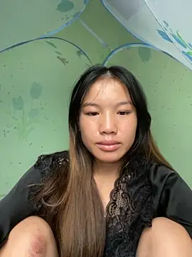 QueenLink online show from 10-04-25, 03:37